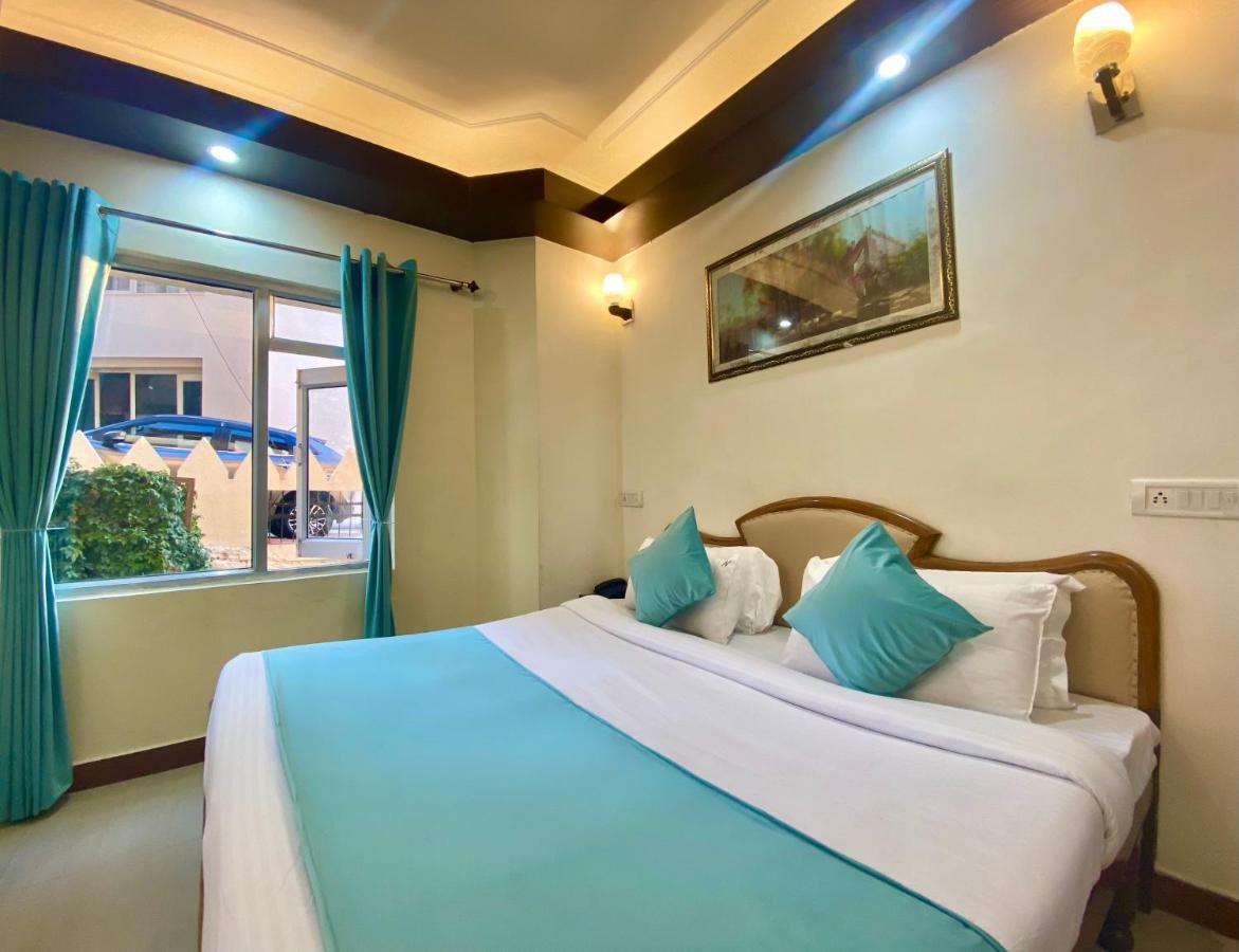 Riversun Hotel Mall Road Mussoorie Eksteriør billede